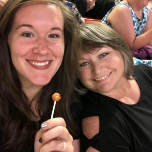 Meet your Posher, Rachel